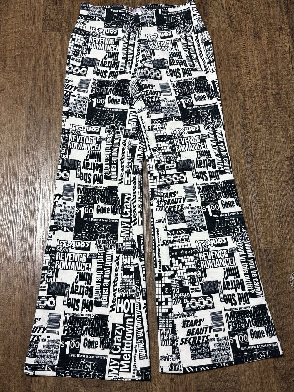 Urban Outfitters Newspaper Print Bengaline High Rise Flare Pants Sz Small Y2K 90
